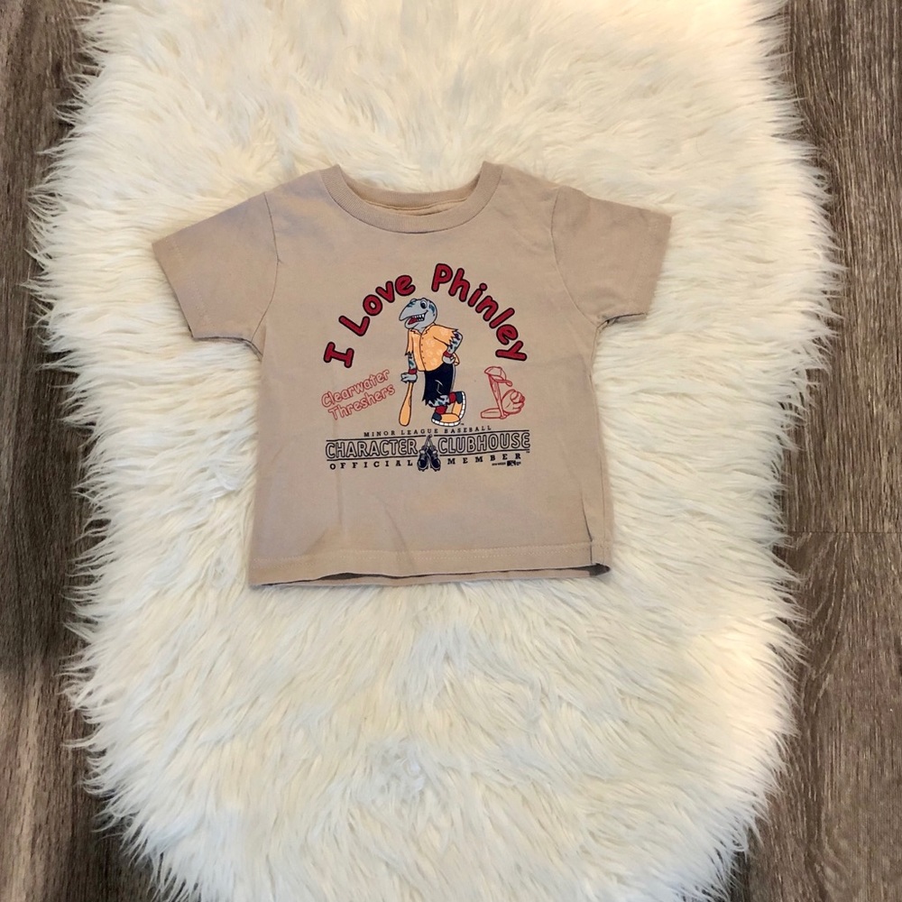 Clearwater Threshers I love Finley tee NWOT
